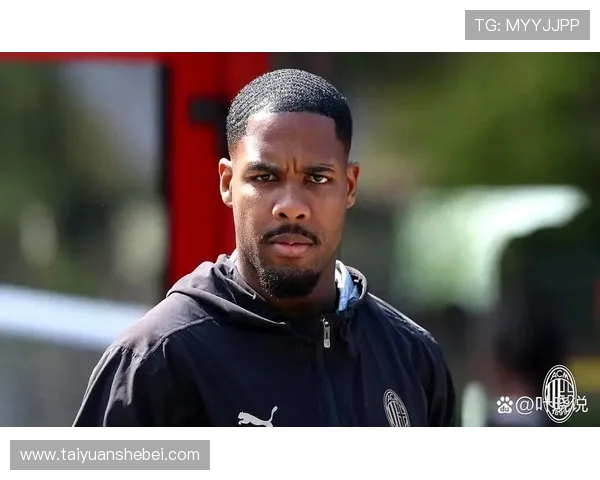 恩昆库透露与迈尼昂讨论米兰时 迈尼昂对俱乐部赞誉有加 恩昆库透露与迈尼昂讨论米兰时 迈尼昂对俱乐部赞誉有加