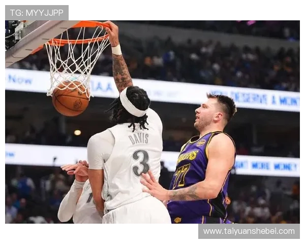 原创垃圾时间刷分！詹姆斯保住纪录！狄龙打爆湖人，东契奇空砍38+11+5！