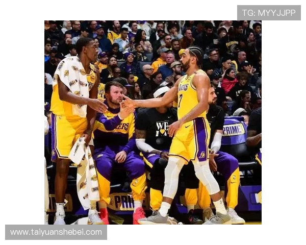 原创湖人赢球，巩固西部第二，詹姆斯东契奇齐爆发，力挽狂澜